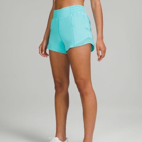 Lululemon Hotty Hot High Rise 4 Inch Shorts - Picture 4 of 4